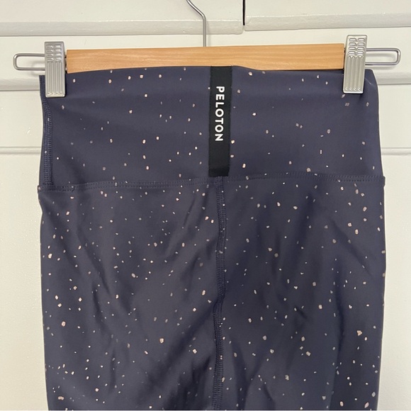 NWOT Peloton Show Up Sparkle Flex Flex Leggings Metallic Gold Blue Grey Small - Picture 5 of 7